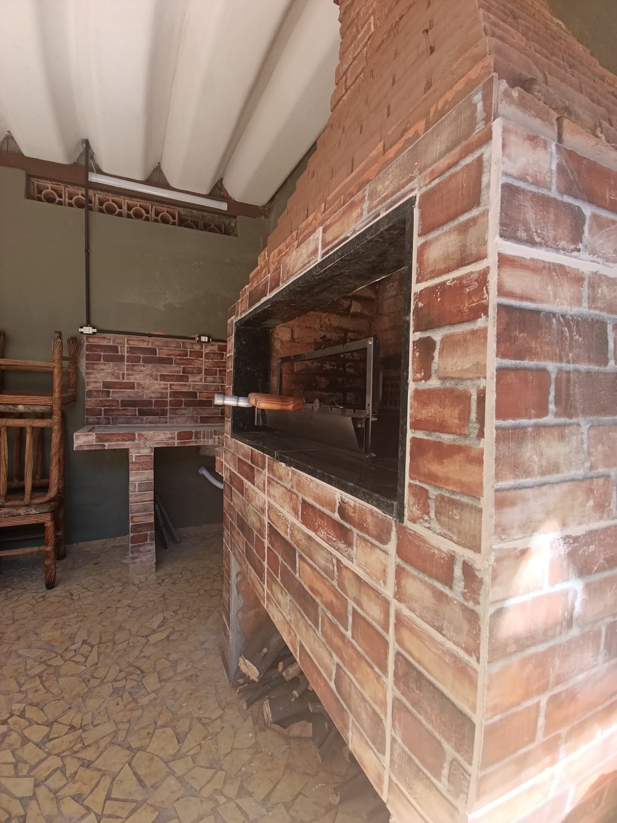 LINDA CASA PARA VENDA NA PRAIA A DUAS QUADRAS DO MAR EM ITANHAEM/SP