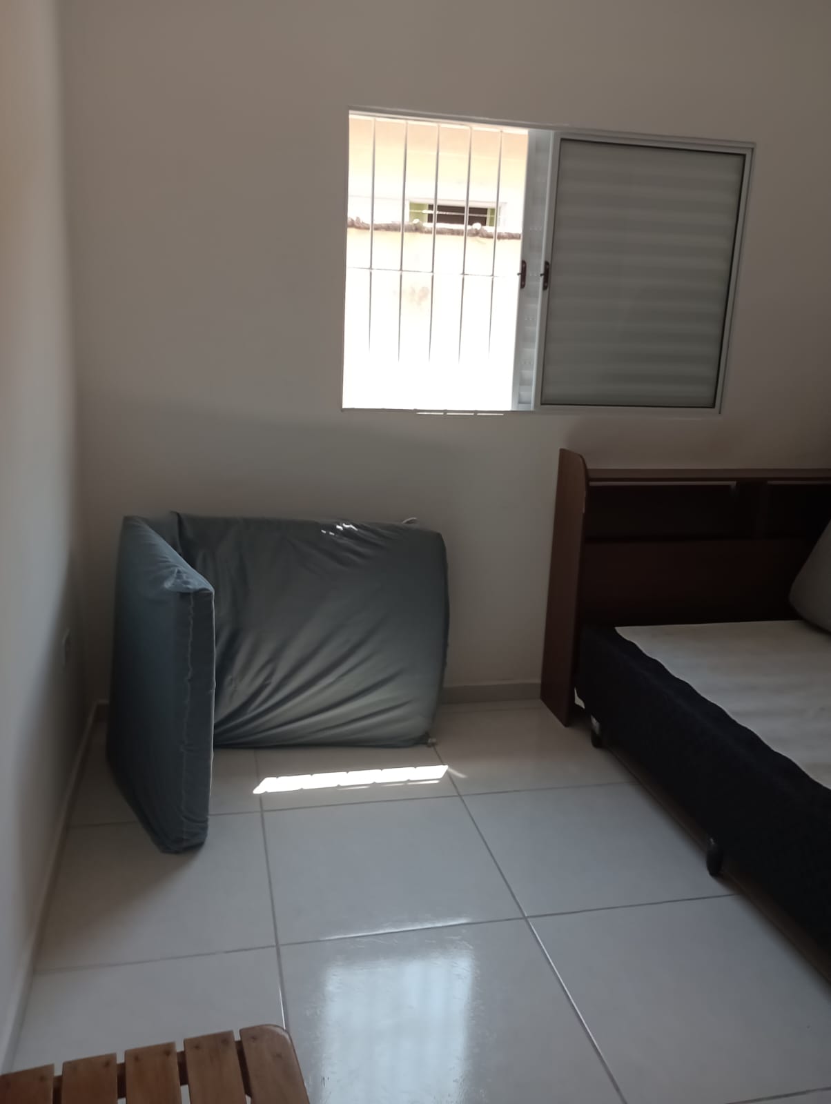 CASA NA PRAIA PARA LOCAÇÃO FIXA DE 02 DORMITORIOS, SENDO 01 SUITE EM EM ITANHAÉM/SP