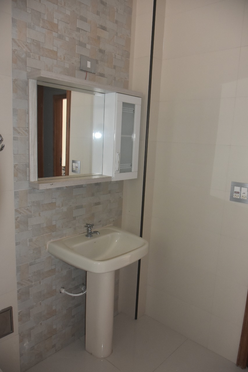 APARTAMENTO  DE 03 DORMITORIOS PARA VENDA NO BAIRRO CANTO DO FORTE EM PRAIA GRANDE