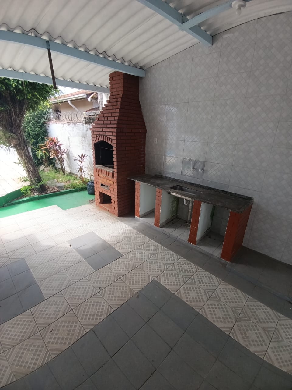 NÃO PERCA ESTA OPORTUNIDADE!!! CASA NO CENTRO DO SUARÃO A 400 METROS DO MAR EM ITANHAÉM/SP