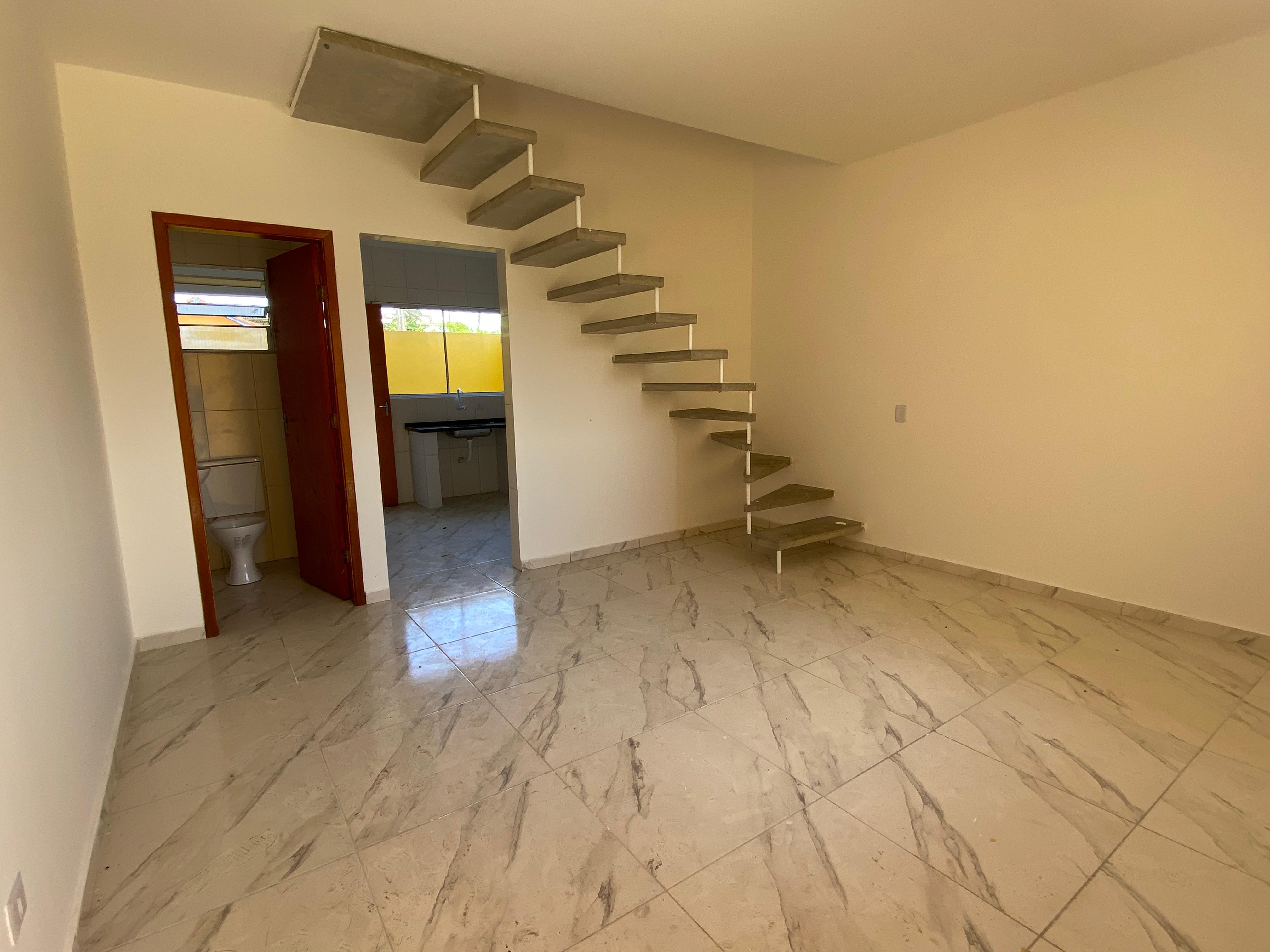 Oportunidade para Venda Sobrado em condomínio com piscina em Itanhaém   R$ 285.000,00