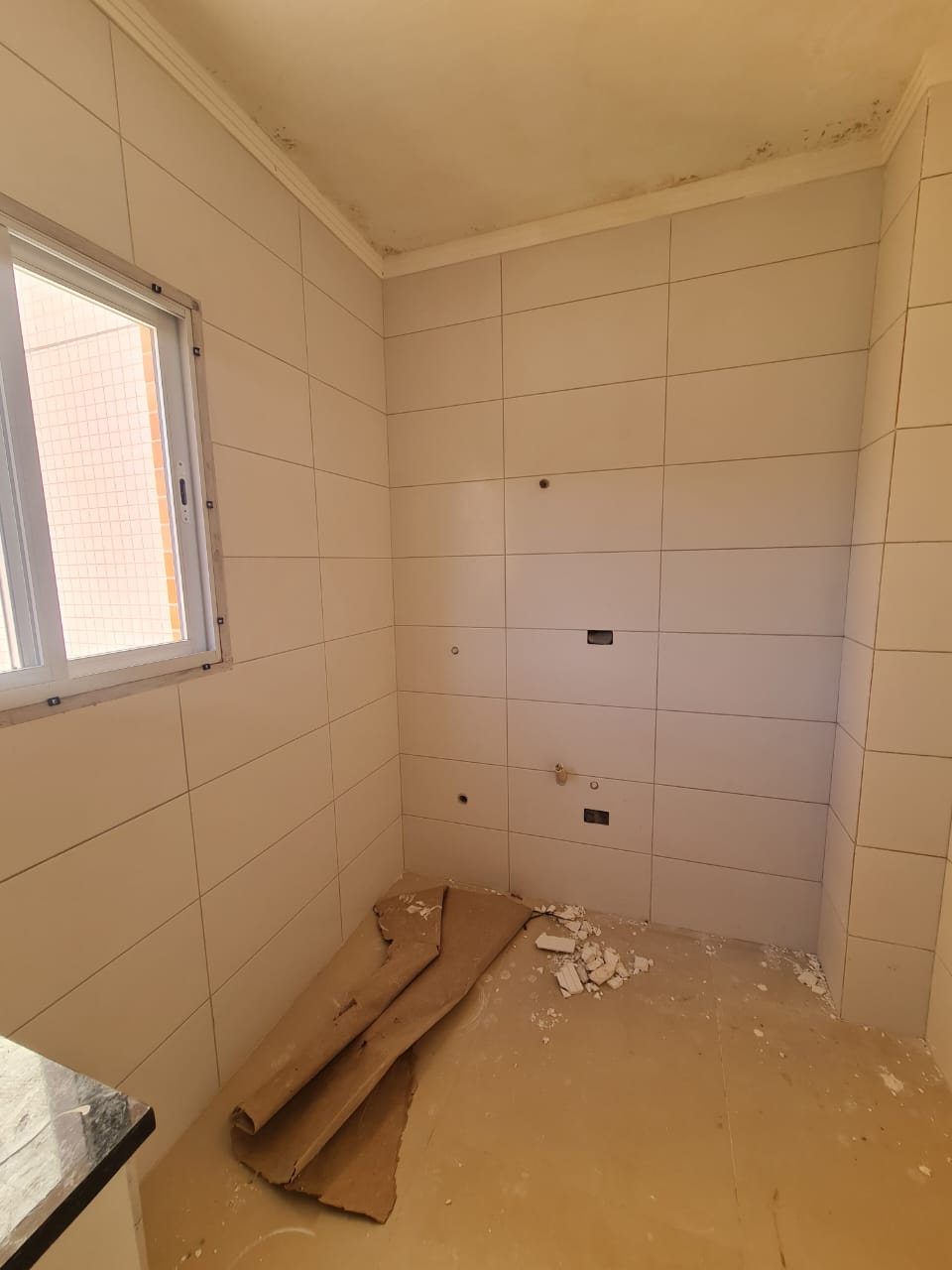 CAS261430 VENHA MORAR EM MONGAGUÁ NESTE BELISSIMO APARTAMENTO COM PISCINA DE BORDA INFINITA