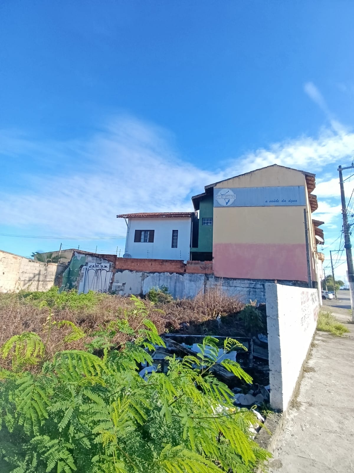 TERRENO COMERCIAL - Centro de Itanhaém - frente à Rodovia