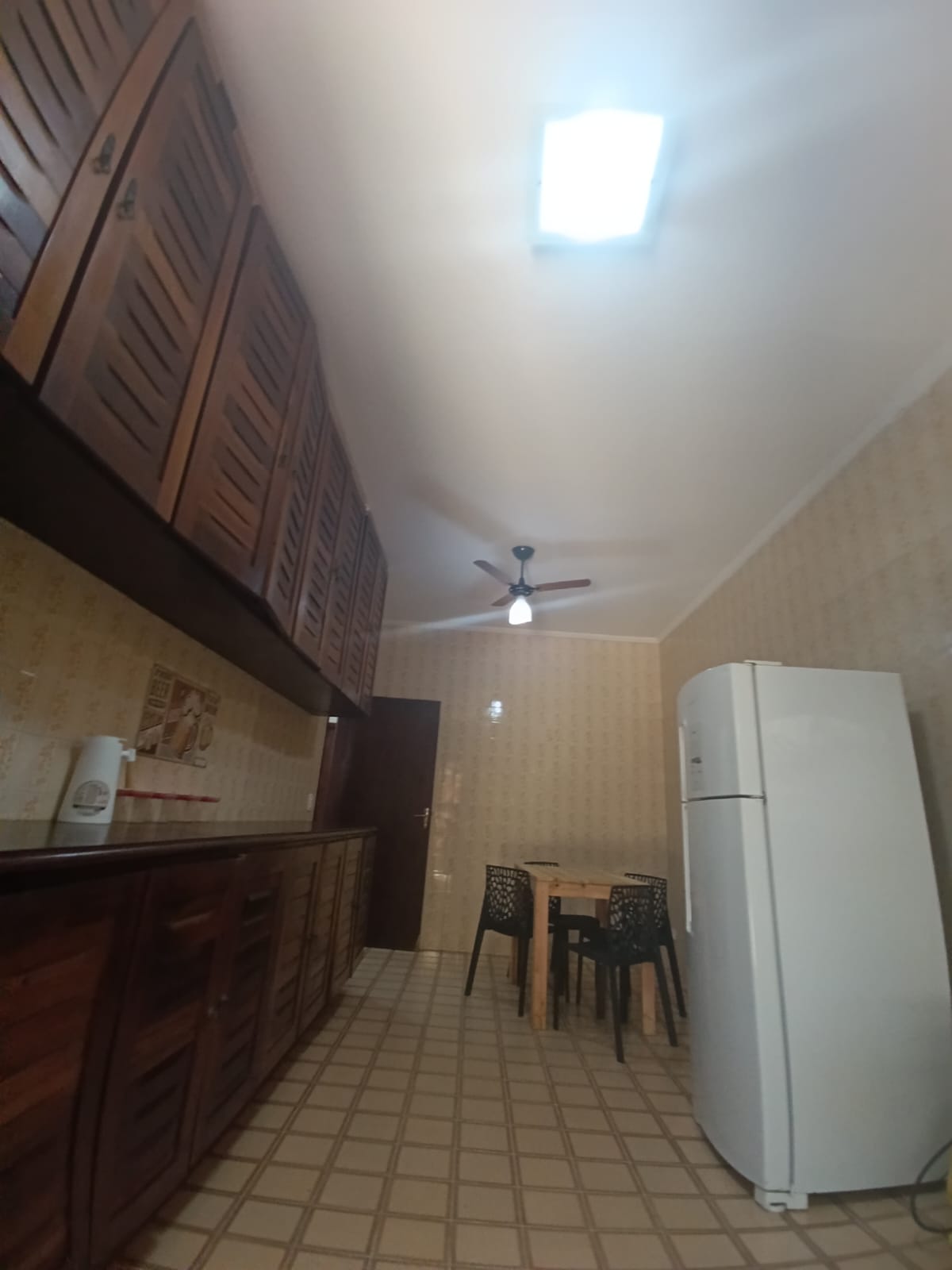 LINDA CASA PARA VENDA NA PRAIA A DUAS QUADRAS DO MAR EM ITANHAEM/SP