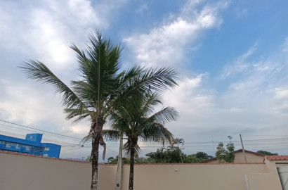 Casa Para Venda  em Suarão a 300 metros da Praia em Itanhaém, SP