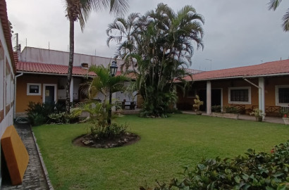 NÃO PERCA ESTA OPORTUNIDADE!!! CASA DE NOVELA PARA VENDA COM 05 DORMITORIOS NO JD SURÃO A 30 METROS DO MAR EM ITANHAÉM/S