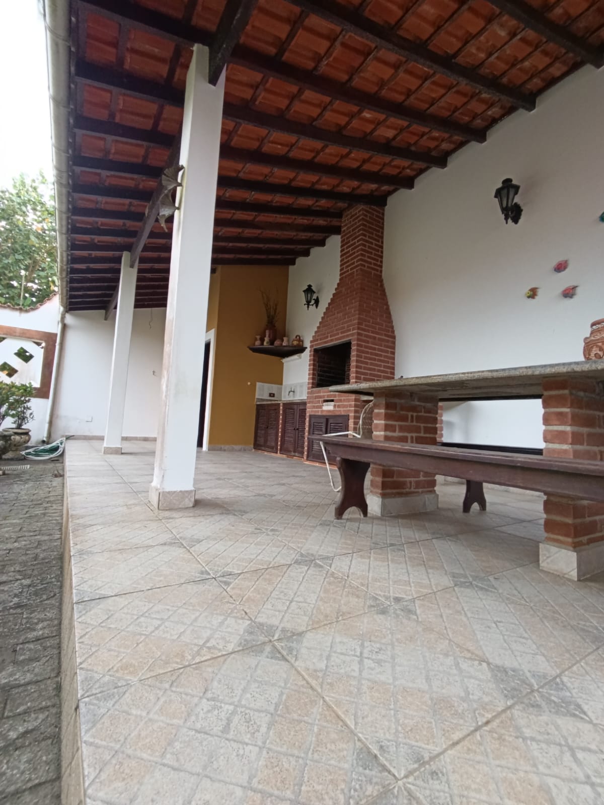 NÃO PERCA ESTA OPORTUNIDADE!!! CASA DE NOVELA PARA VENDA COM 05 DORMITORIOS NO JD SURÃO A 30 METROS DO MAR EM ITANHAÉM/S