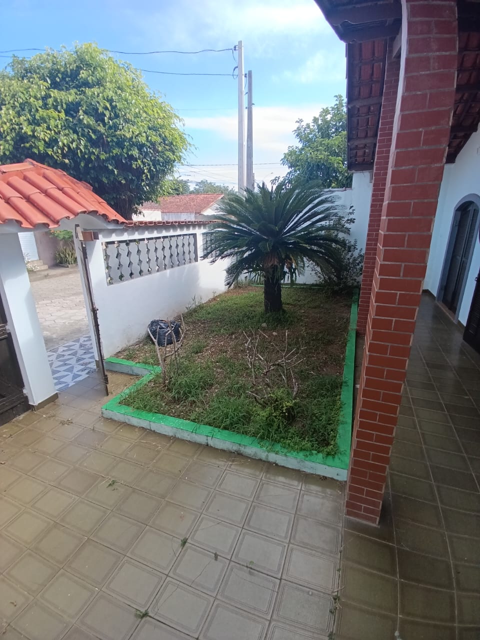 NÃO PERCA ESTA OPORTUNIDADE!!! CASA NO CENTRO DO SUARÃO A 400 METROS DO MAR EM ITANHAÉM/SP