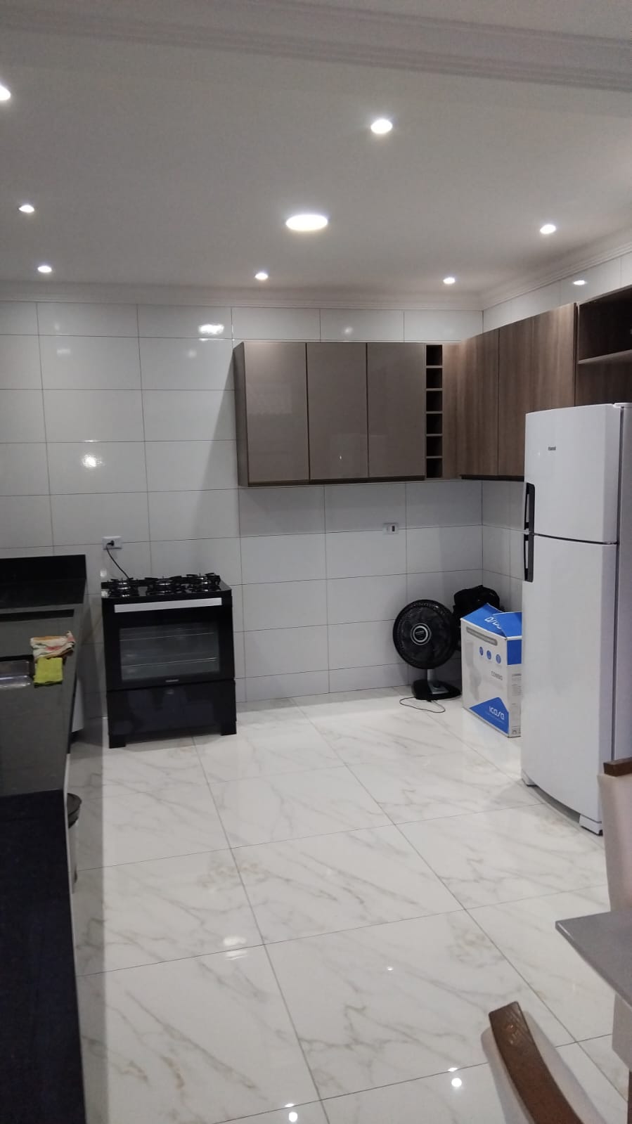 Luxuoso sobrado de alto padrão em condomínio fechado lado praia em Itanhaém