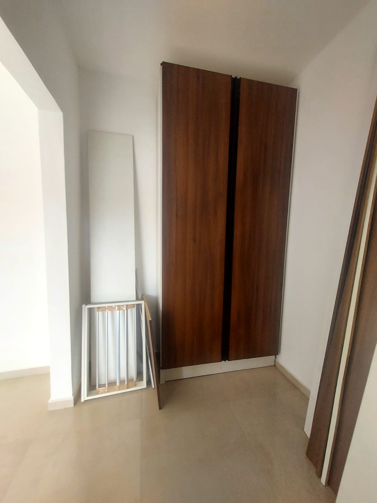 Casa Superior 3 Dorms com Suíte, Closet, Planejados e Piscina 7x3!