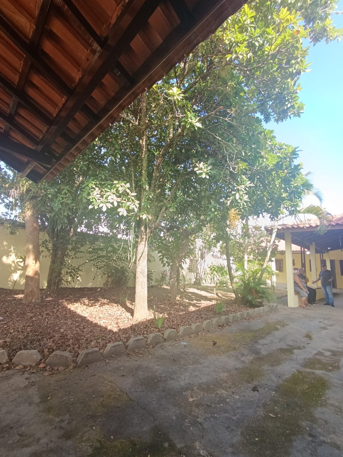 CAS261305 Edícula a 200 metros da praia em Itanhaém com 10 vagas de garagem