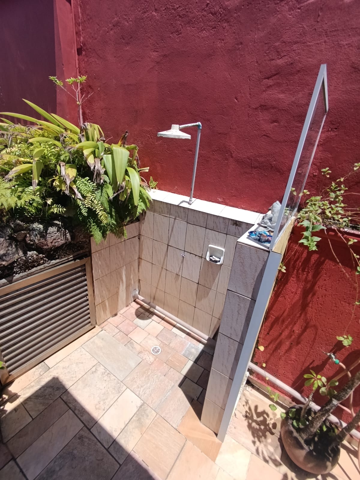 CAS261311 Casa em Itanhaém 5 dormitórios com piscina de alvenaria a 200m da praia