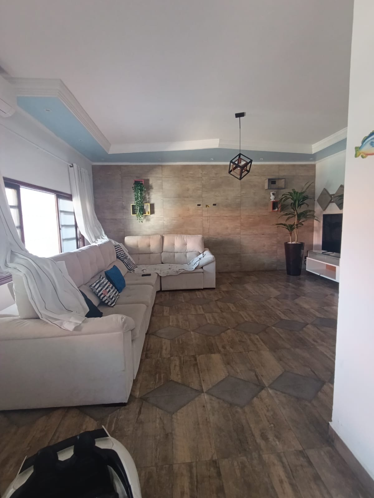 CAS261310 Casa em Itanhaém a 100 metros da praia com 5 suítes e piscina 50 mil litros