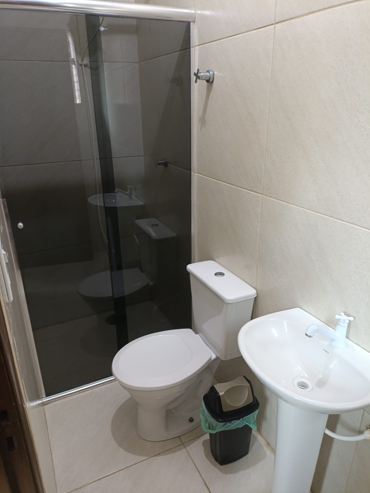 CAS231207 Sobrado à Venda no Suarão Itanhaém – 05 Dormitórios a 20m do Mar