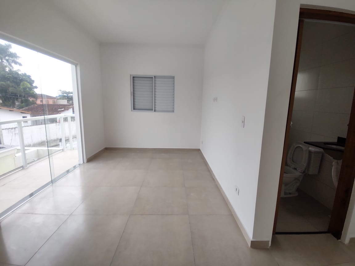 CAS261326 Casa em Itanhaém com 2 suítes e piscina com cascata financiada