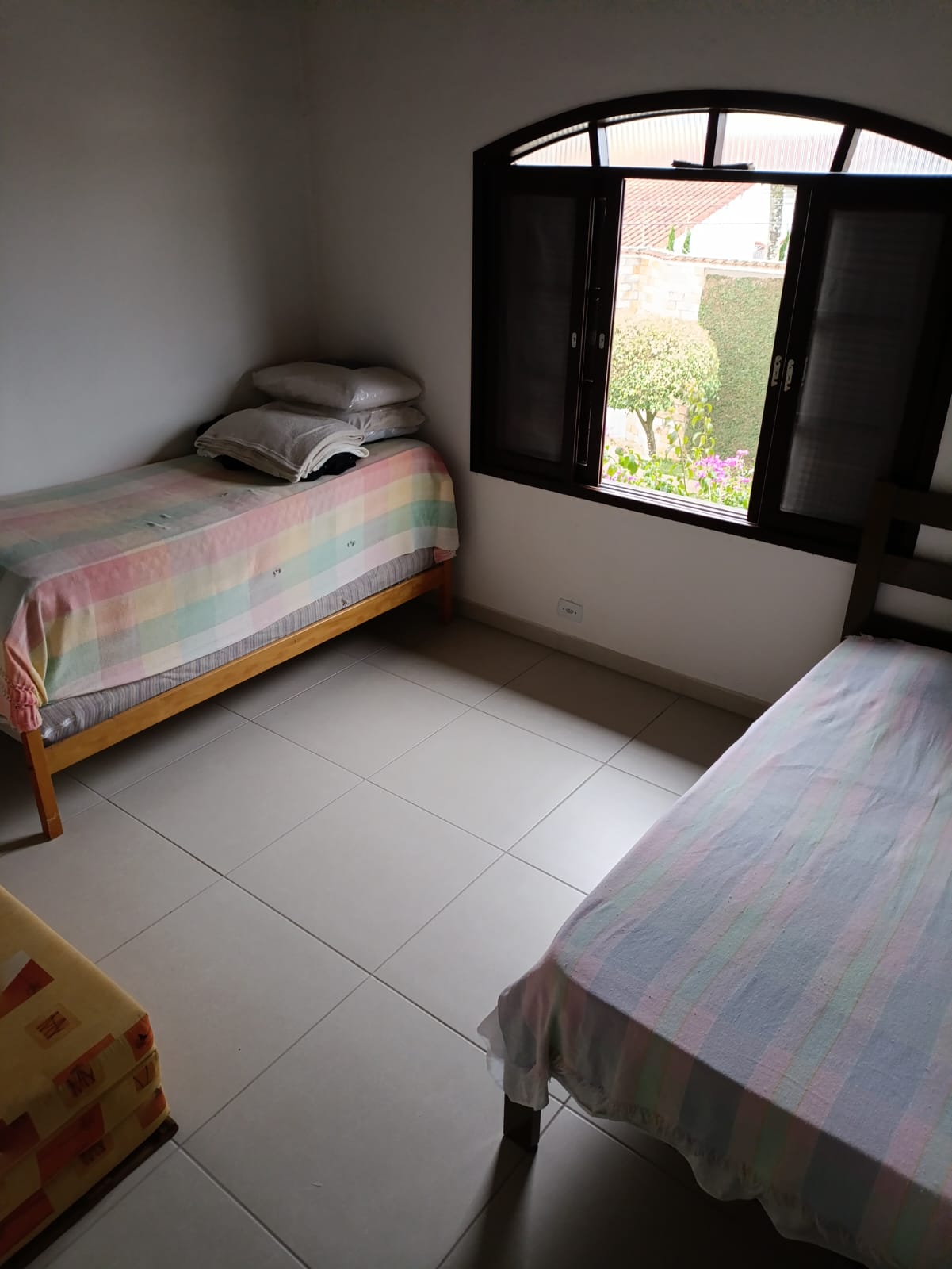 Sobrado em Itanhaém 2 dormitórios a 500 metros da praia aceita financiamento!