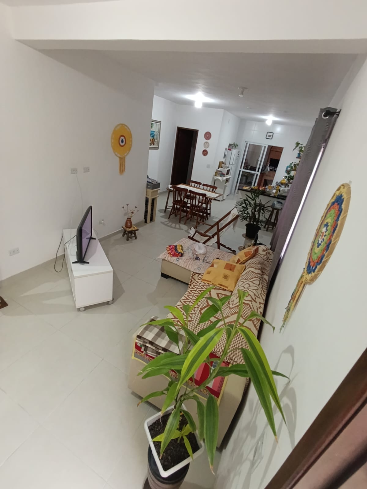 Sobrado em Itanhaém 2 dormitórios a 500 metros da praia aceita financiamento!