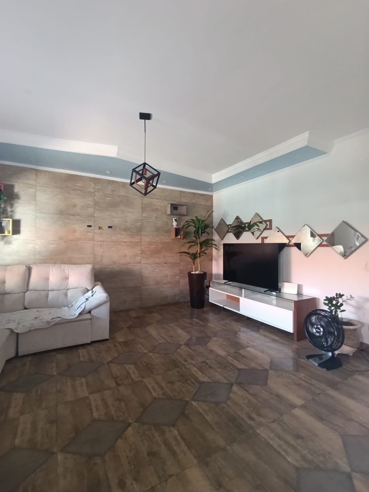 CAS261310 Casa em Itanhaém a 100 metros da praia com 5 suítes e piscina 50 mil litros