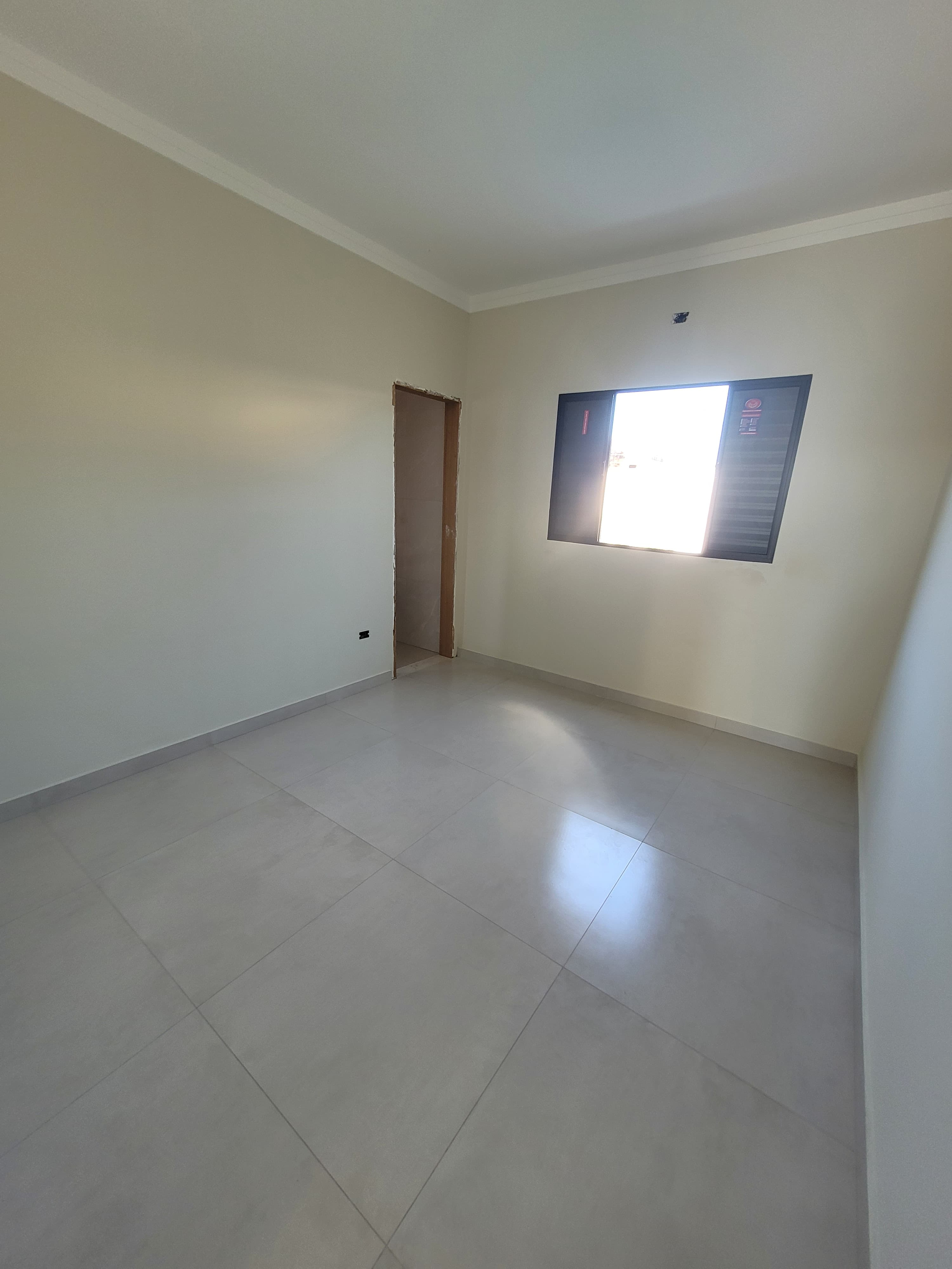 Casa em Itanhaém com piscina de alvenaria aceita financiamento bancário