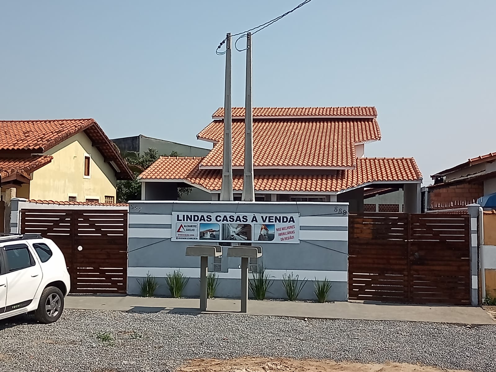 Imóvel Misto: Salão Comercial + Casa 3 Dorms com Piscina - Financia