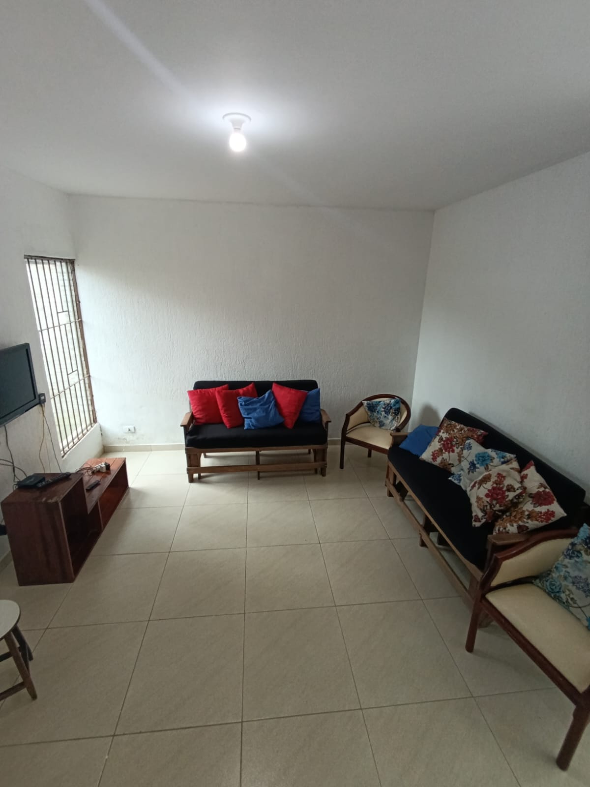 CAS231207 Sobrado à Venda no Suarão Itanhaém – 05 Dormitórios a 20m do Mar