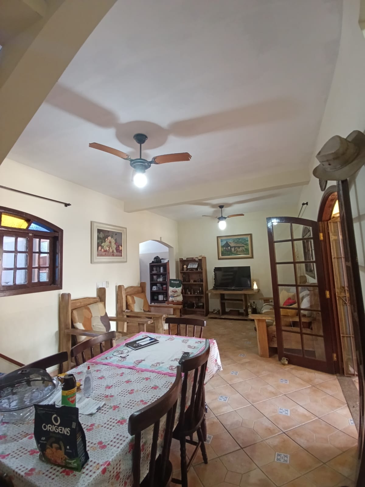 Espaço Sem Limites! Casa com Suíte Reversível, Área Gourmet e 10 Vagas em Itanhaém.
