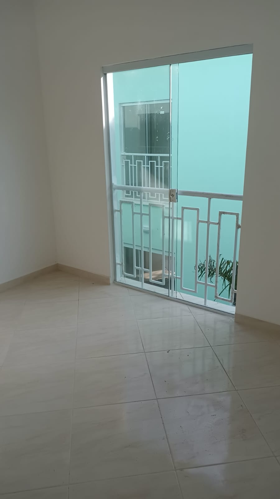 Sobrado 2 Suítes com Churrasqueira - Lado Praia a 500m do Mar