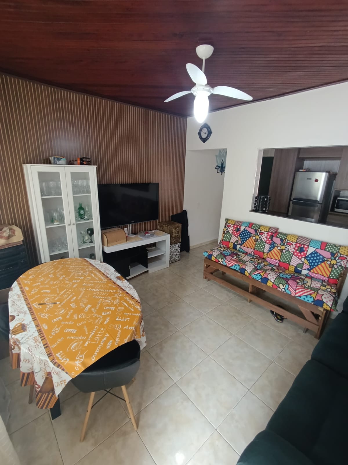 CAS261300 Casa no Suarão com Edícula e Churrasqueira – 2 Minutos do Centro Comercial – Aceita Financiamento!