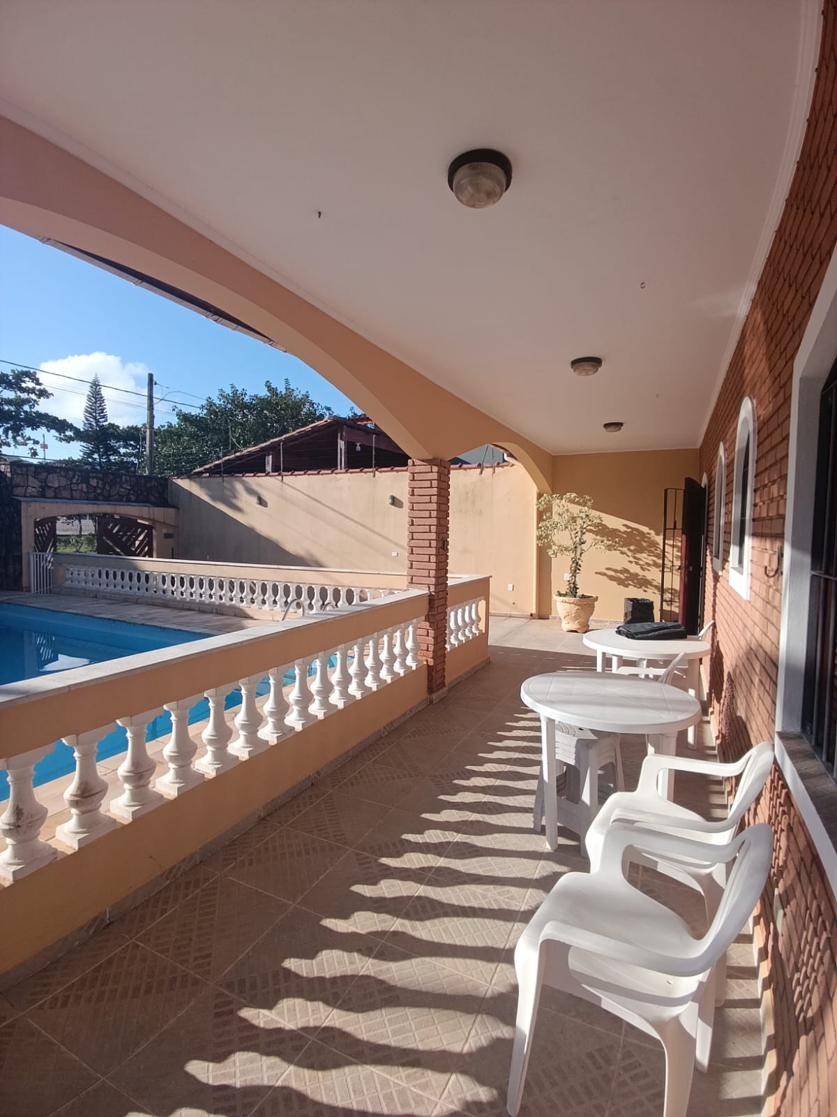 CAS261298 Casa com 5 Dormitórios e Piscina em Terreno de 400m² - Suarão, Itanhaém