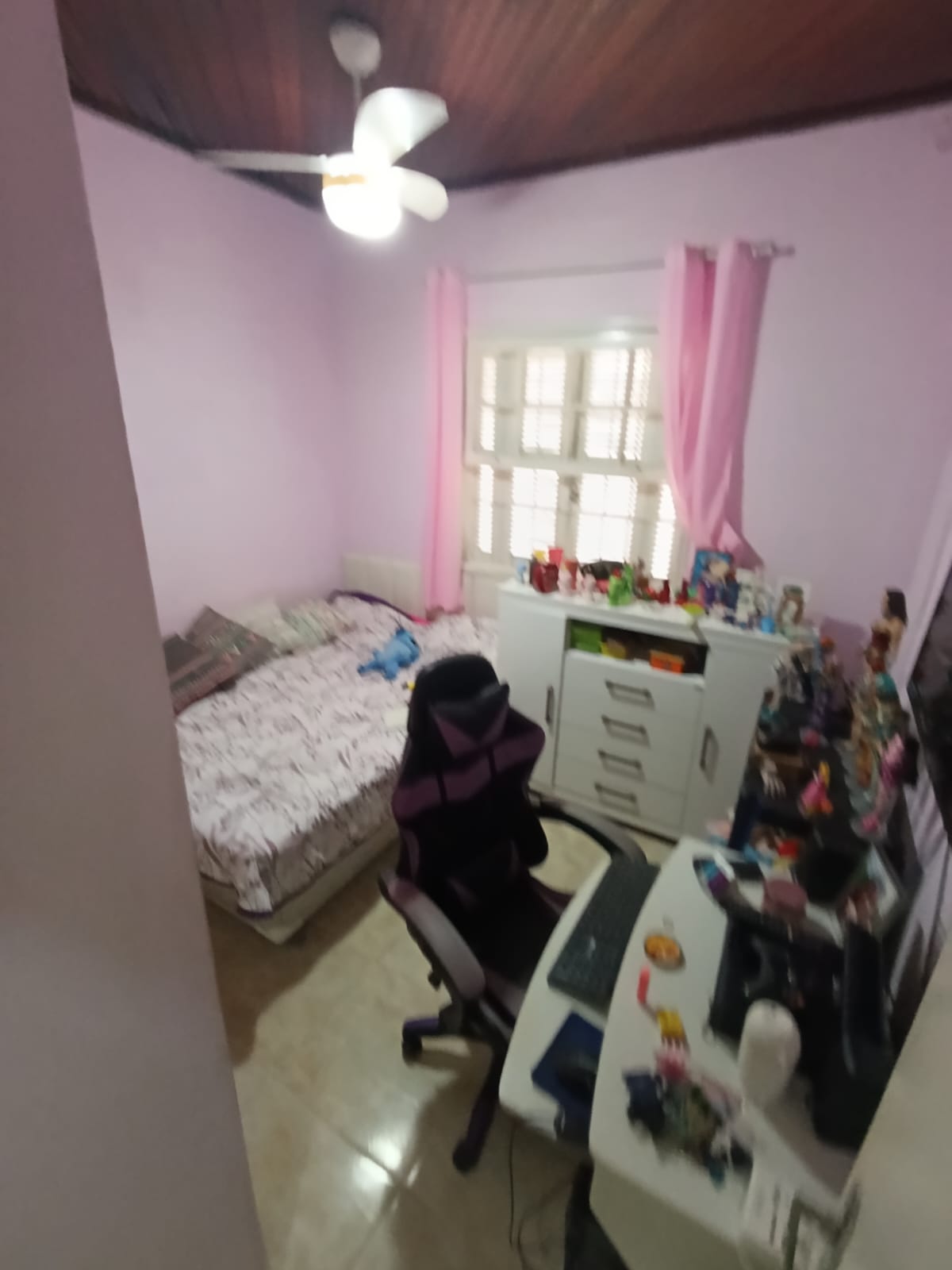 CAS261300 Casa no Suarão com Edícula e Churrasqueira – 2 Minutos do Centro Comercial – Aceita Financiamento!