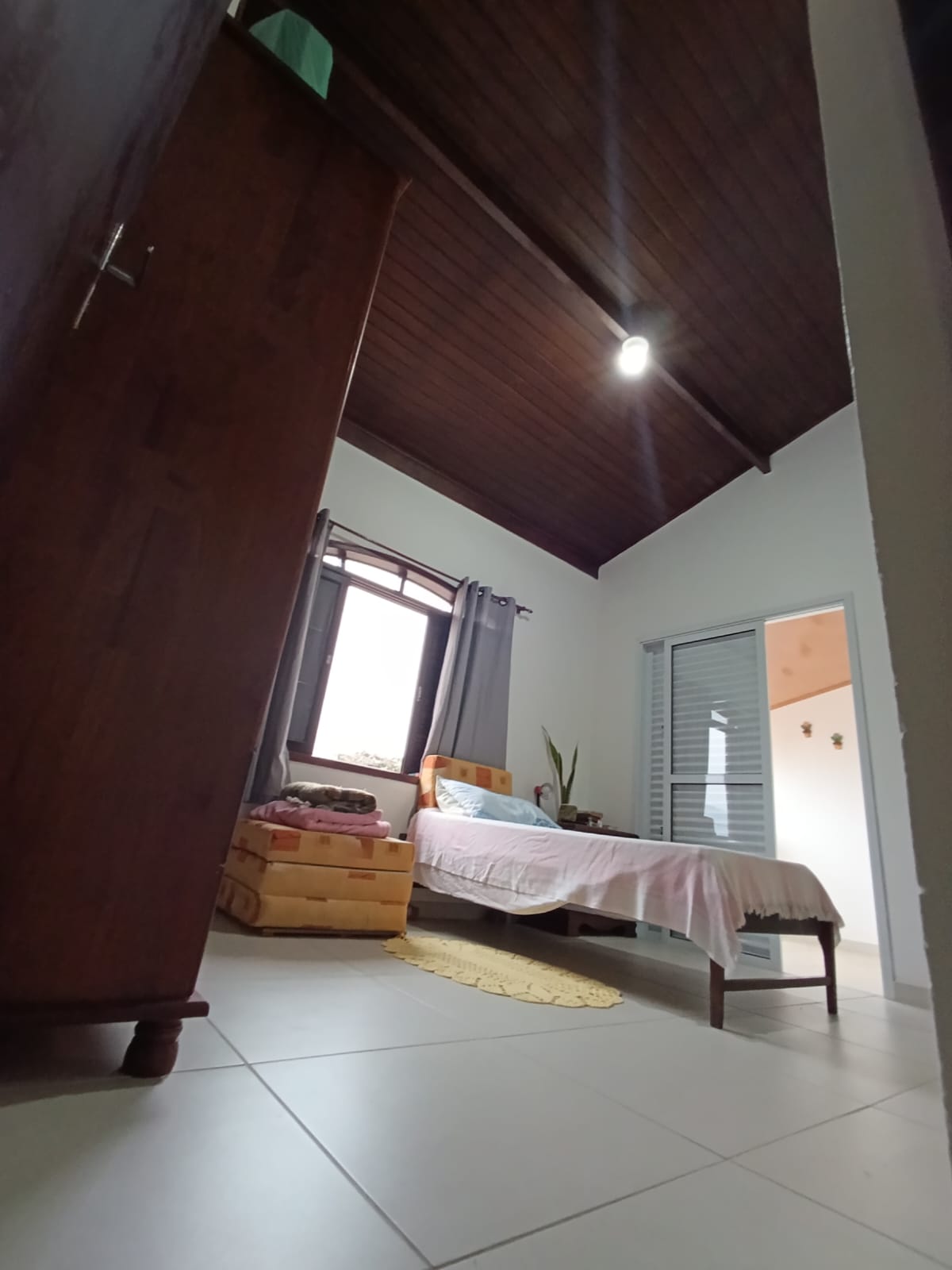 Sobrado em Itanhaém 2 dormitórios a 500 metros da praia aceita financiamento!