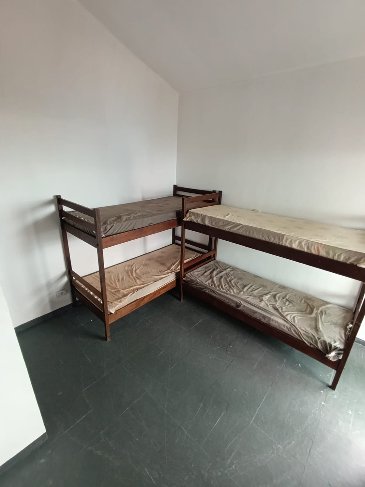 CAS231207 Sobrado à Venda no Suarão Itanhaém – 05 Dormitórios a 20m do Mar