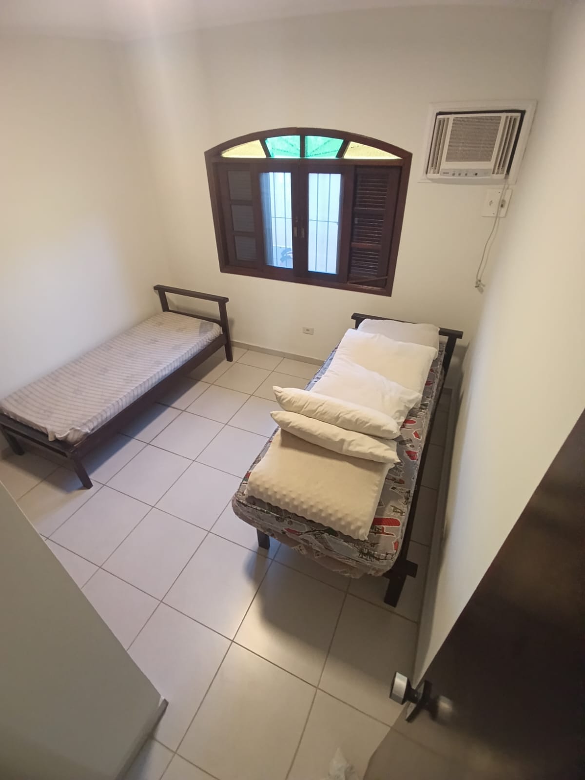 CAS261298 Casa com 5 Dormitórios e Piscina em Terreno de 400m² - Suarão, Itanhaém