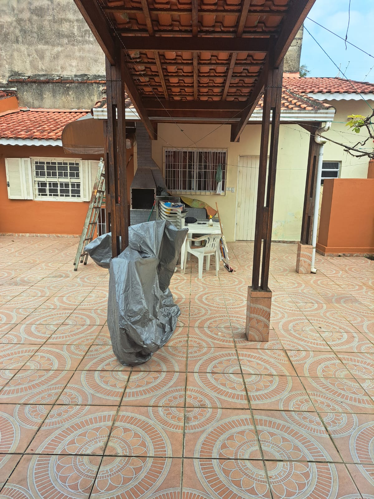 CAS261307 Casa de madeira em Itanhaém com edícula próxima ao Poupatempo
