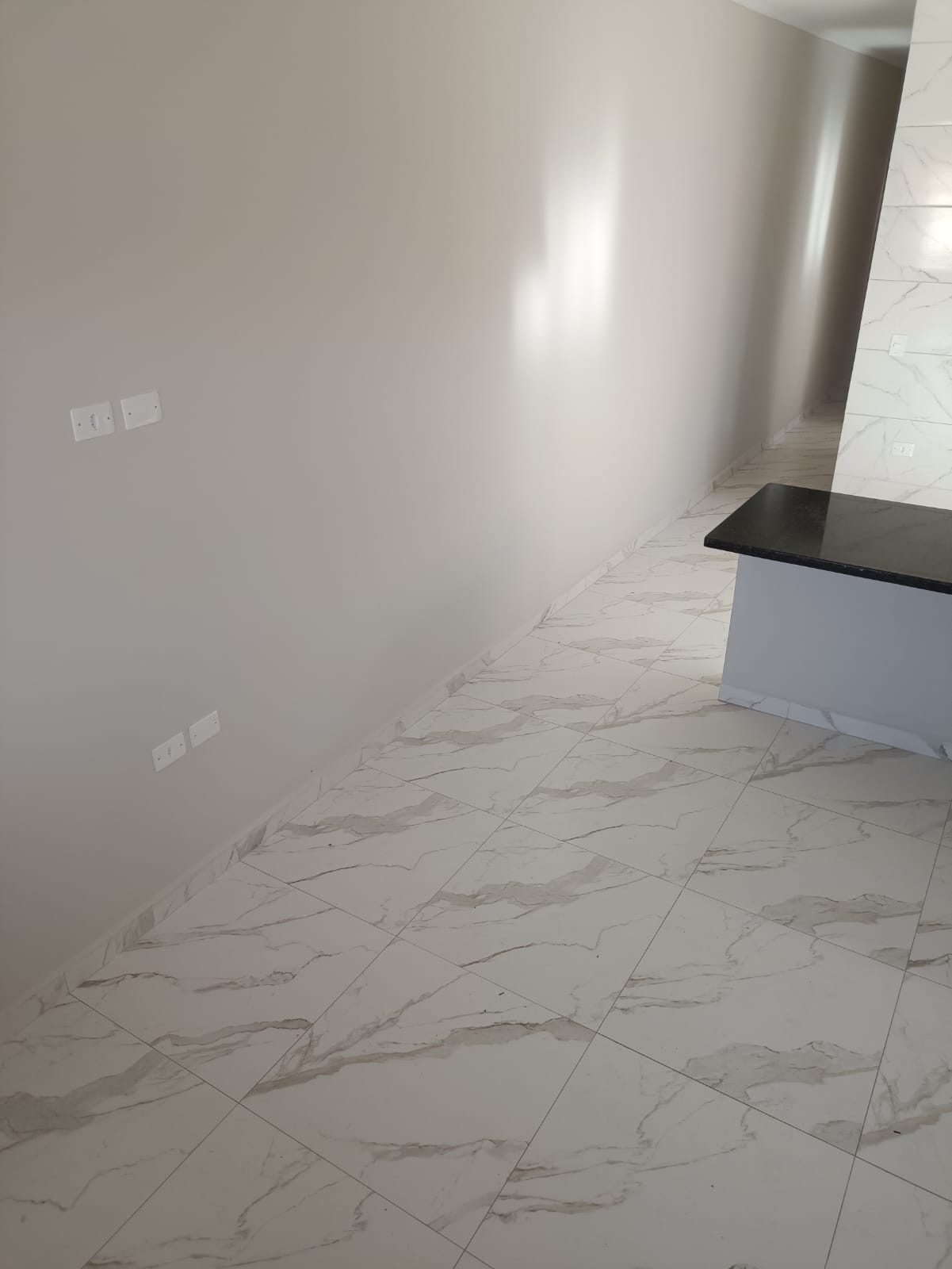 Casa Térrea Nova 2 Dorms (Suíte) - Amplo Espaço para Piscina - Financia