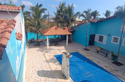 CAS261310 Casa em Itanhaém a 100 metros da praia com 5 suítes e piscina 50 mil litros
