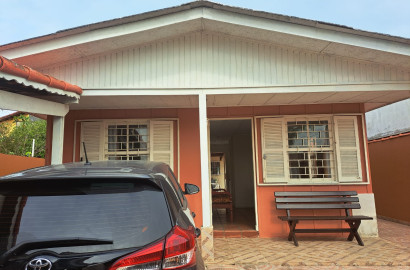 CAS261307 Casa de madeira em Itanhaém com edícula próxima ao Poupatempo