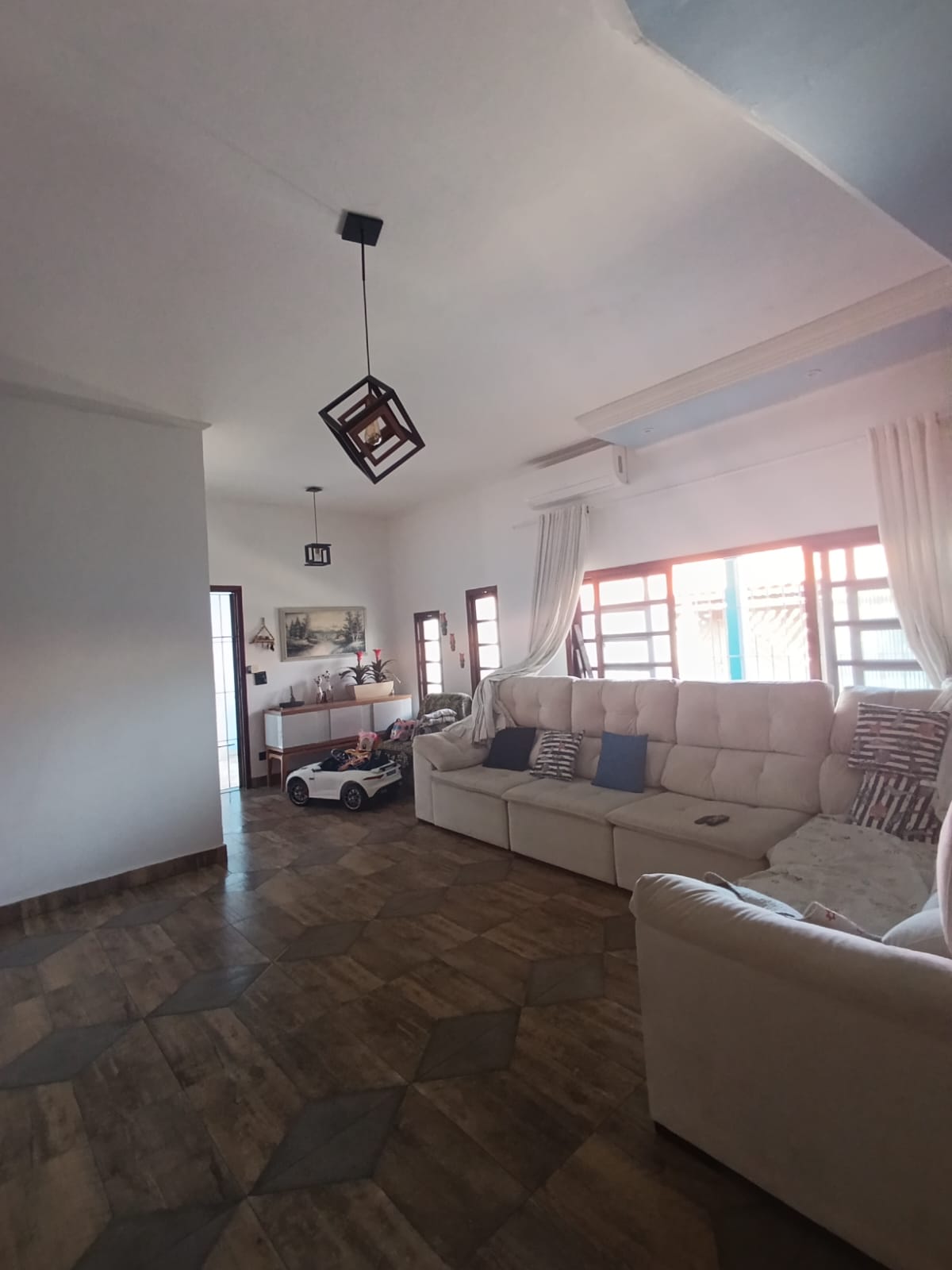 CAS261310 Casa em Itanhaém a 100 metros da praia com 5 suítes e piscina 50 mil litros