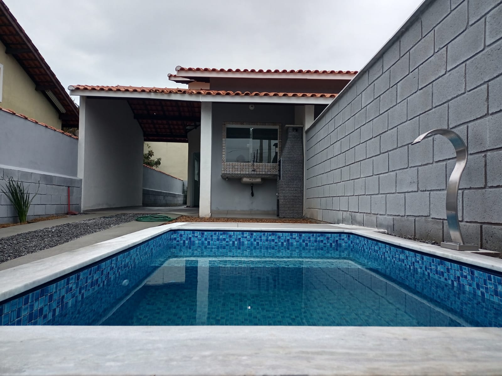 Imóvel Misto: Salão Comercial + Casa 3 Dorms com Piscina - Financia