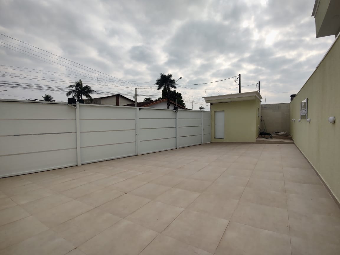 CAS261326 Casa em Itanhaém com 2 suítes e piscina com cascata financiada