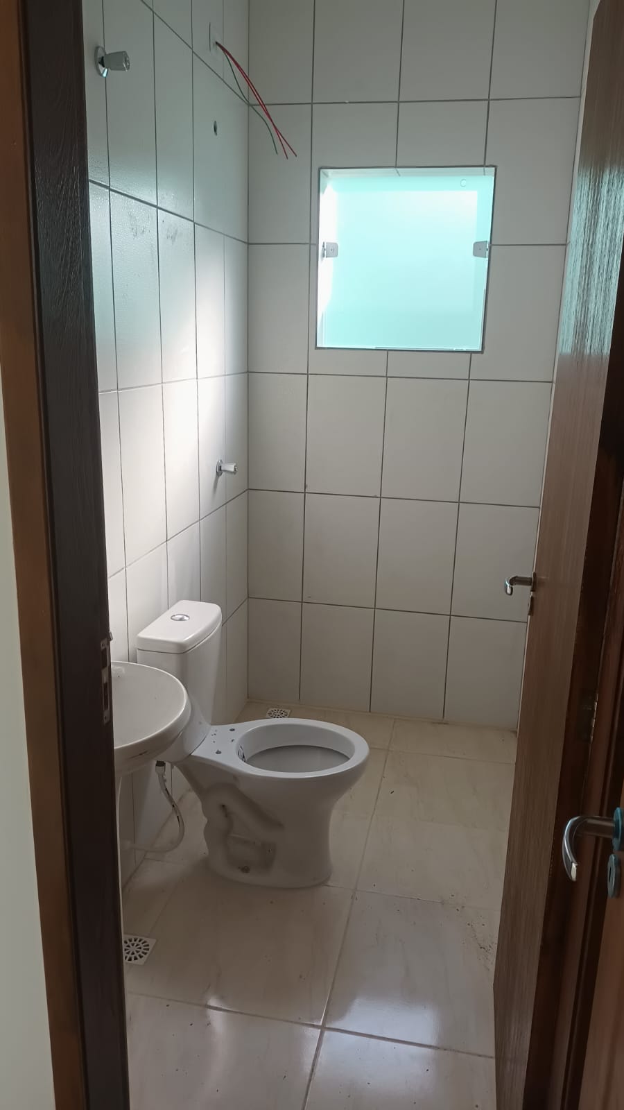 Sobrado 2 Suítes com Churrasqueira - Lado Praia a 500m do Mar