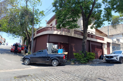 Sobrado 3 Dorms com Varanda Gourmet e 3 Vagas - Próximo ao Rodoanel