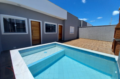 Casa 2 Dorms (1 Suíte) com Planejados e Piscina com Cascata
