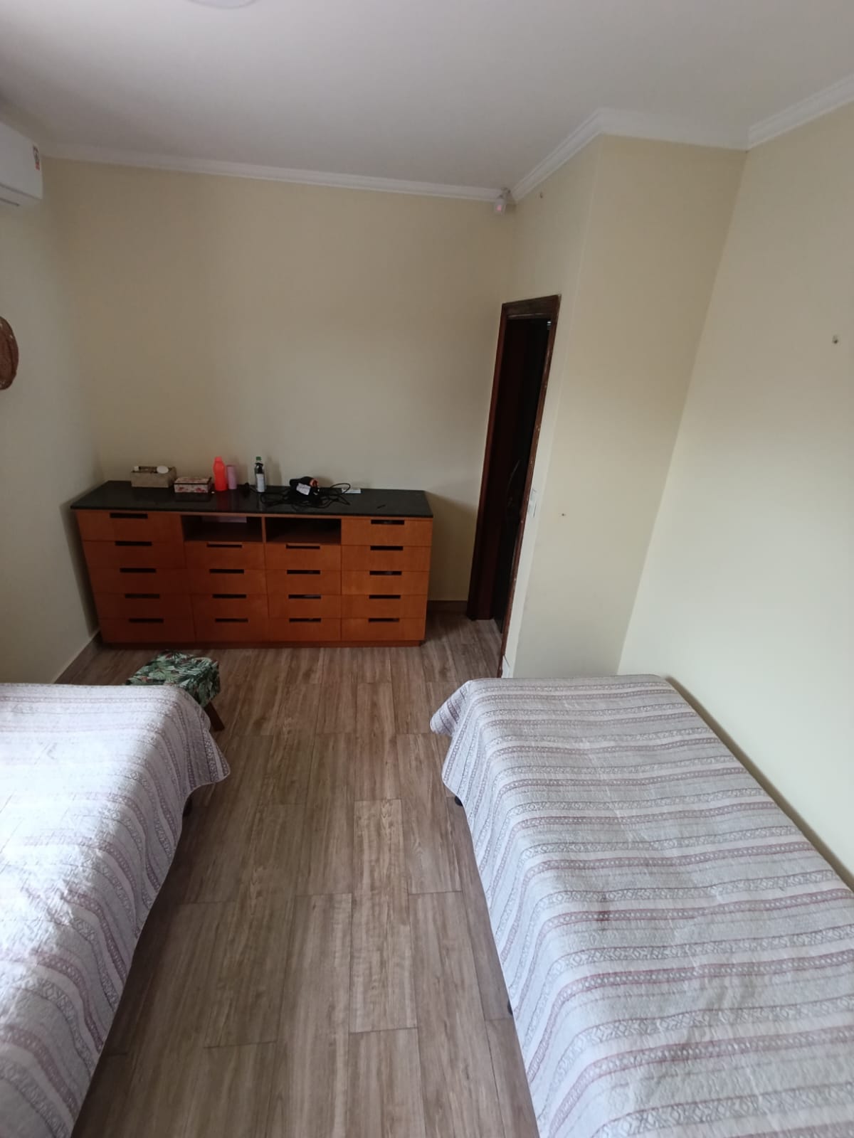 Casa de alto padrão em Itanhaém com energia solar e 4 dormitórios a 300m do mar!