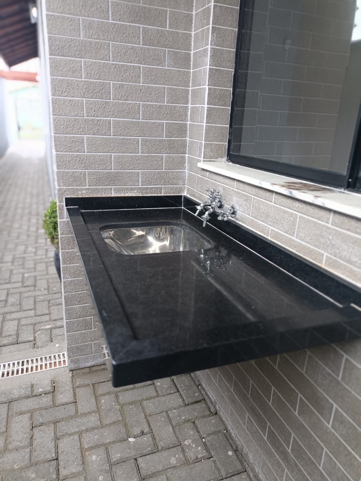 Casa Nova 3 Dorms (1 Suíte Master) com Piscina e Hidro - Lado Praia