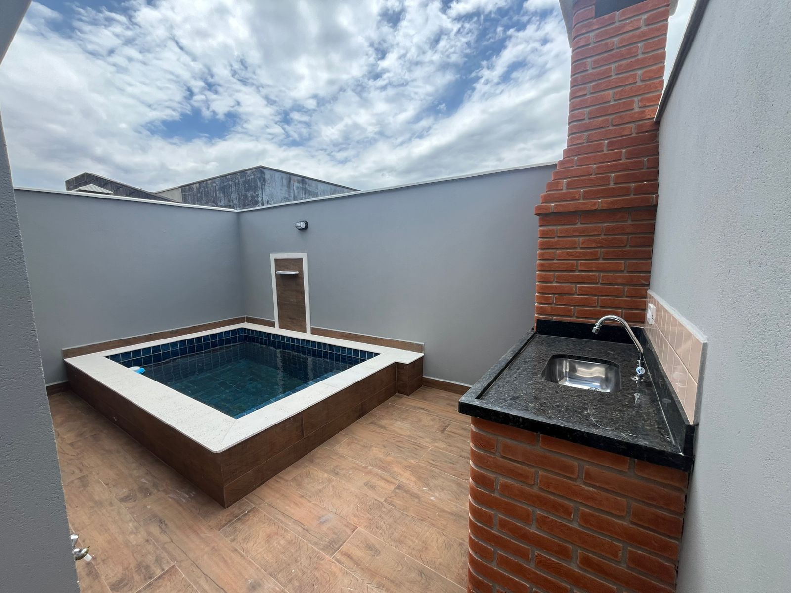 CAS261330 Casa em Peruíbe no Jardim Imperador com piscina e cozinha planejada