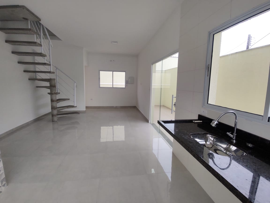 CAS261326 Casa em Itanhaém com 2 suítes e piscina com cascata financiada