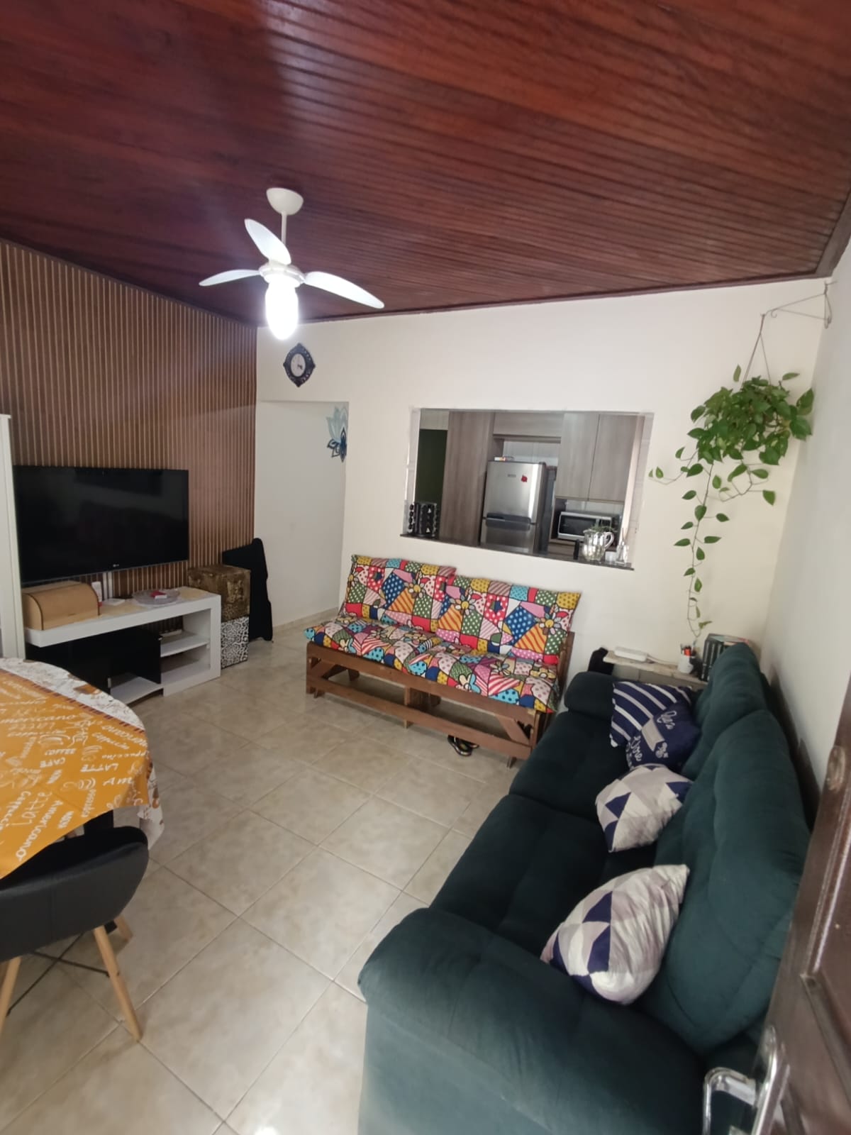 CAS261300 Casa no Suarão com Edícula e Churrasqueira – 2 Minutos do Centro Comercial – Aceita Financiamento!