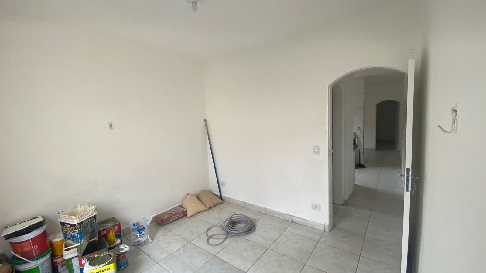 Imóvel Misto: Salão Comercial + Casa 3 Dorms com Piscina - Financia