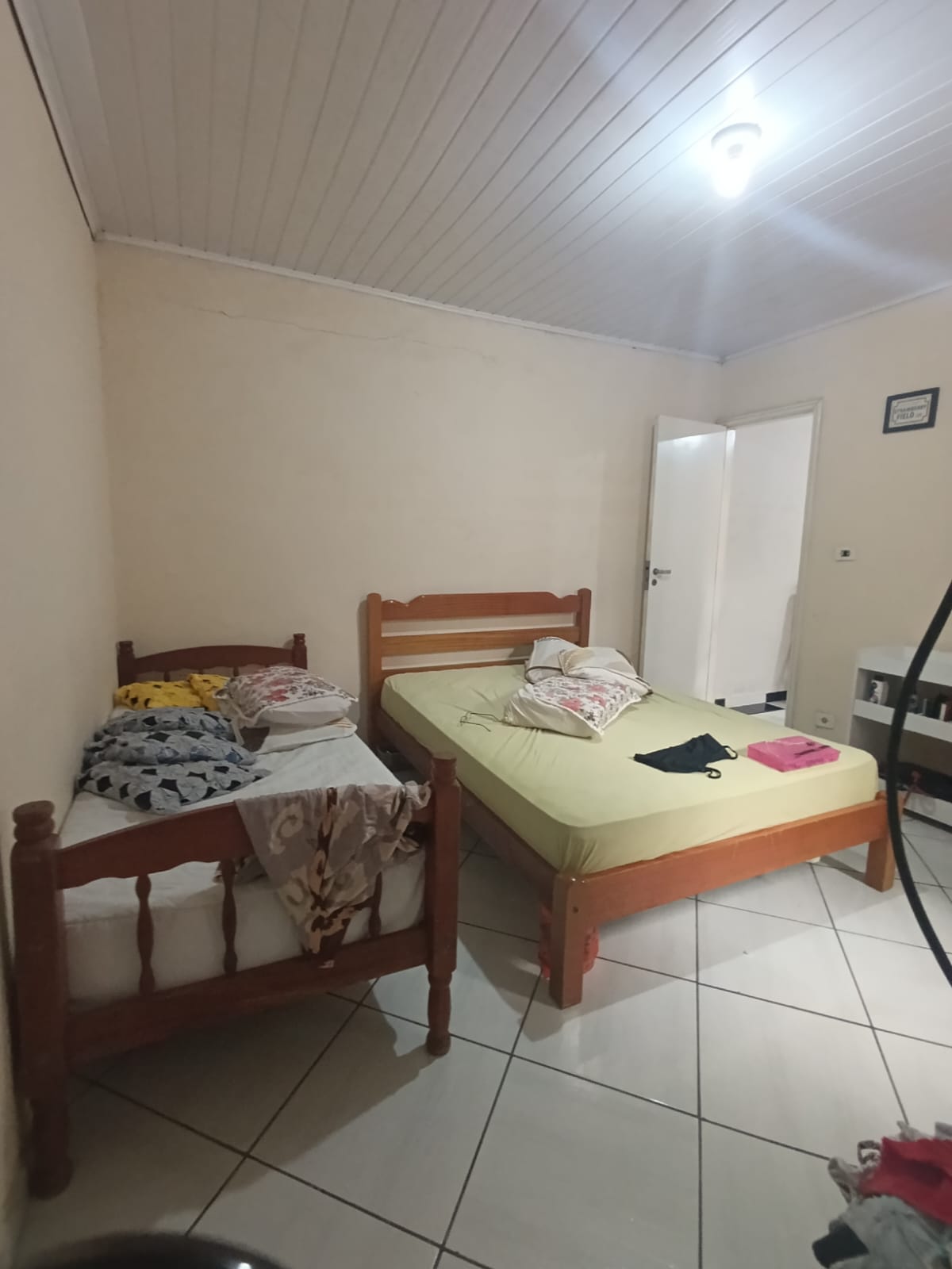 CAS261308 Edícula em Itanhaém com 6 vagas de garagem e espaço para piscina